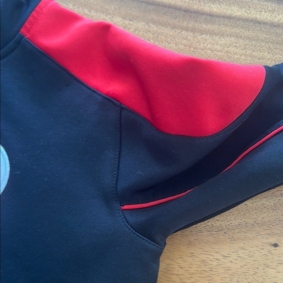 NHL Black and Red Carolina Hurricanes hoodie - Picture 5 of 5